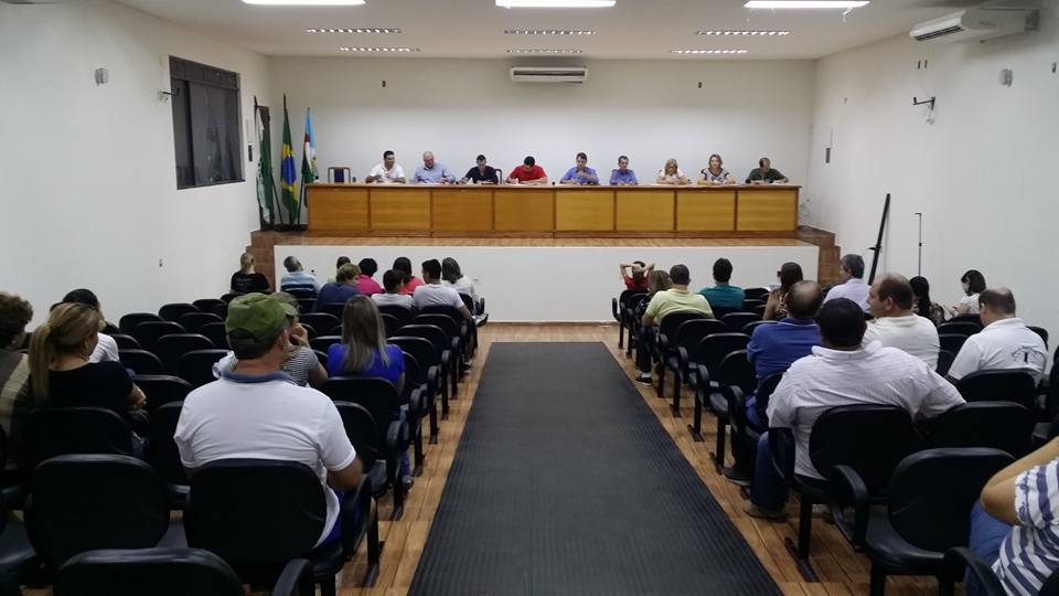 Vereadores realizam a 14ª Sessão Ordinária no Centro Cultural Ainton Garcia da Silva